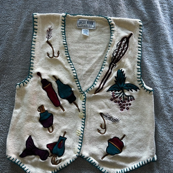 eagle river Tops - Cream Embroidered Women's Vest